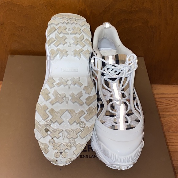 Worn onetime - Picture 3 of 4